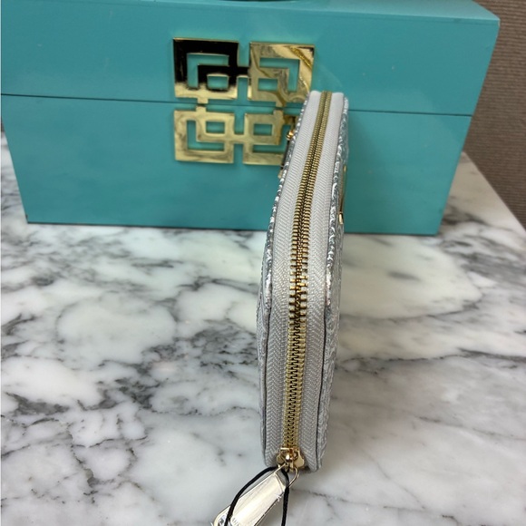 Brahmin Chrome Iridescent Estonia Suri Zip Around Continental Wallet - NWT 🔥 🔥 - Picture 4 of 10